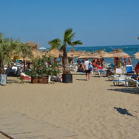 Olymp Aparthotel شقة فندقية