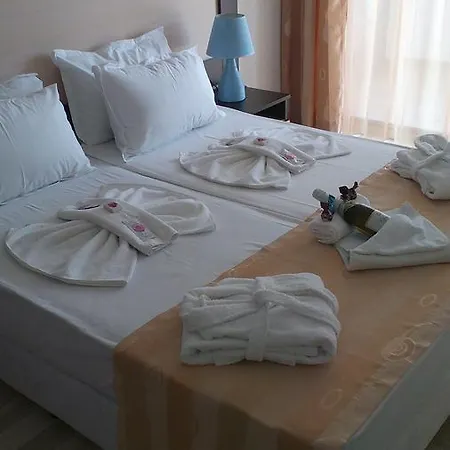 Olymp Aparthotel سفيتي فلاس