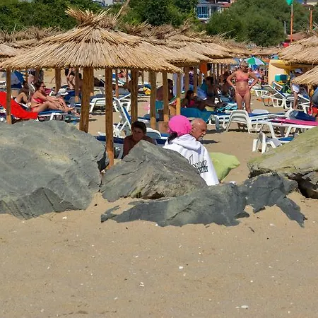 Olymp Apartcomplex 4*